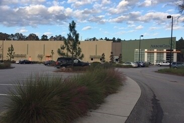 More Photos Of 2011 Broadbank Ct, Ridgeville Light Distribution For Sale