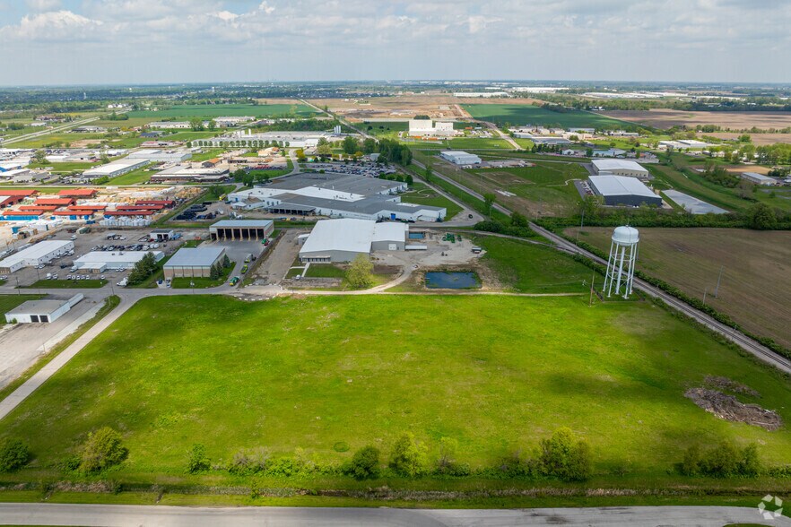 More Photos Of 800 Industrial Dr, Franklin Warehouse For Sale