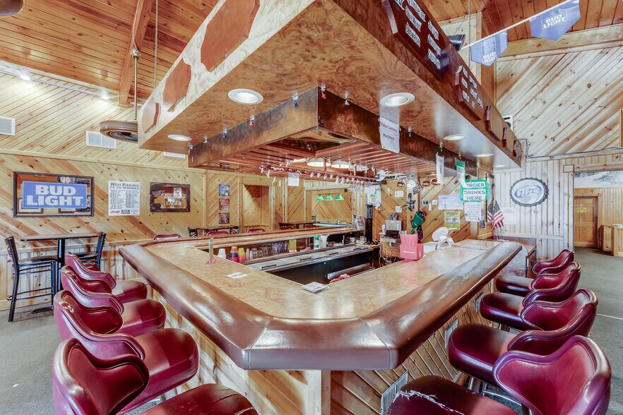 More Photos Of 21507 Seneca Trl, Marlinton Hotel For Sale