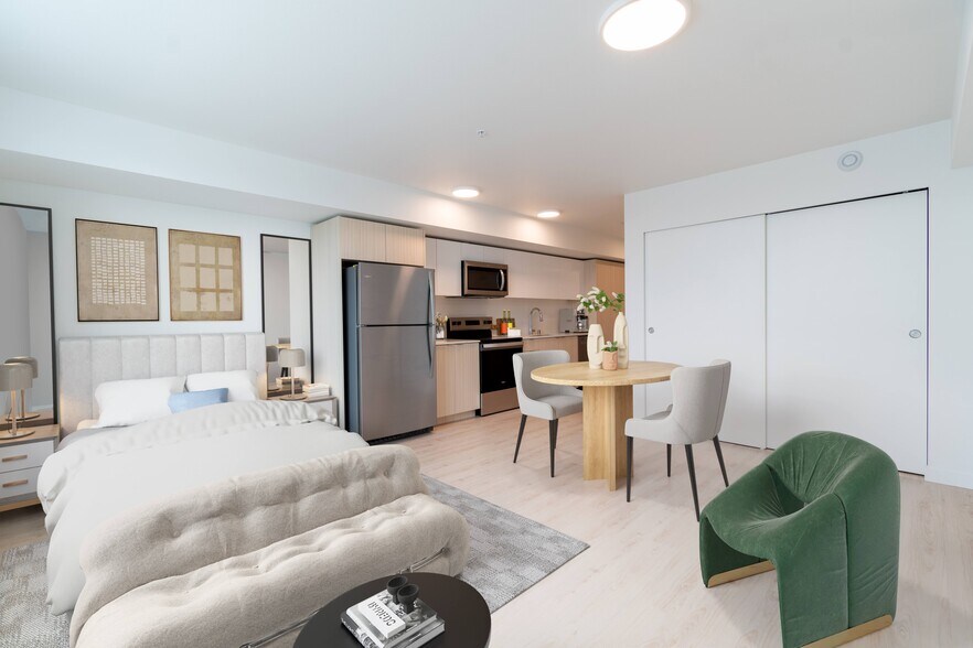More Photos Of 132 NE 145th St, Shoreline Apartments For Lease