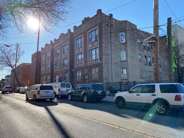 More Photos Of 126 Baldwin Ave, Jersey City Storefront Retail Residential For Lease