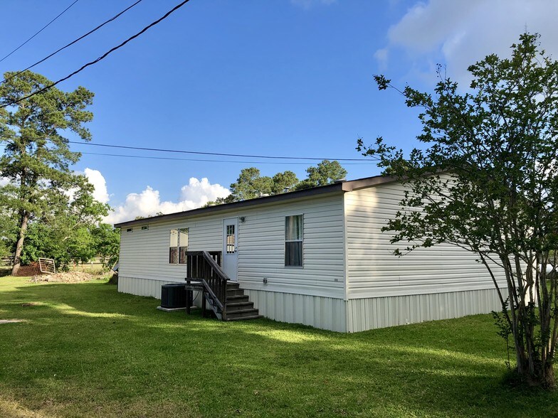 More Photos Of 3510 Fox Dr, Baytown Manufactured Housing Mobile Home Park For Sale