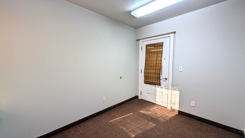 More Photos Of 528 N Main St, Logan Office For Lease