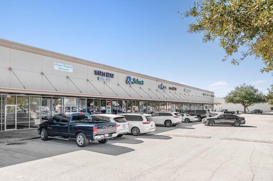 More Photos Of 6960 Barker Cypress Rd, Houston Unknown For Lease