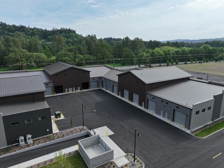 More Photos Of 240 Kalama River Rd, Kalama Light Manufacturing For Lease