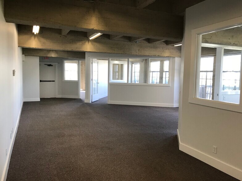 More Photos Of 3911 5th Ave, San Diego Loft Creative Space For Lease