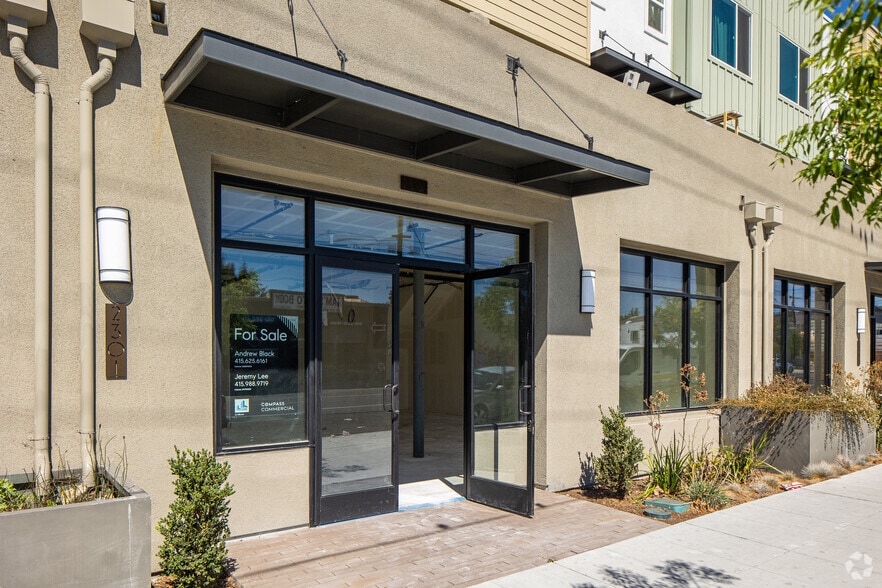 More Photos Of 2301 Market St, Oakland Storefront Retail Office For Sale
