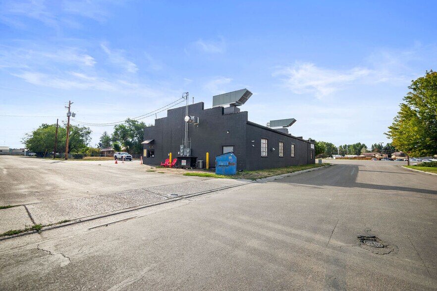 More Photos Of 1589 W Victory Way, Craig Flex For Sale