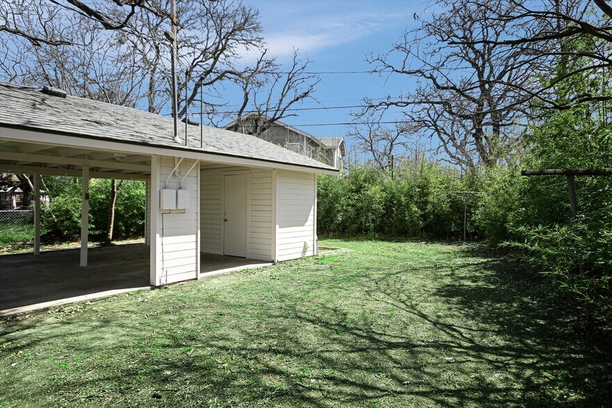 More Photos Of 3203 Lafayette Ave, Austin Specialty For Sale
