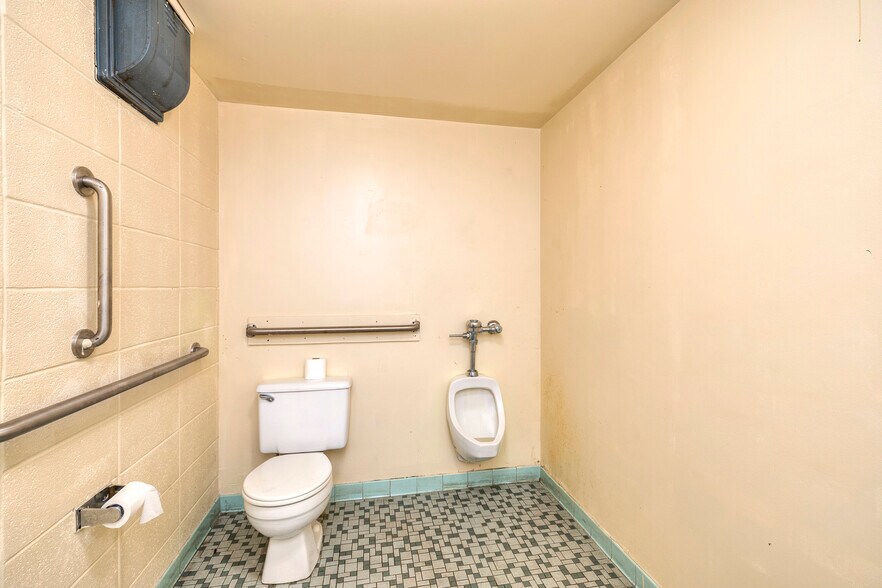 More Photos Of 410 W Liberty St, Sumter Office Residential For Sale