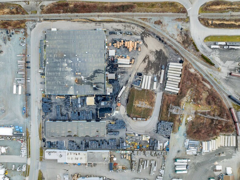 More Photos Of 33850 Industrial Ave, Abbotsford Warehouse For Sale