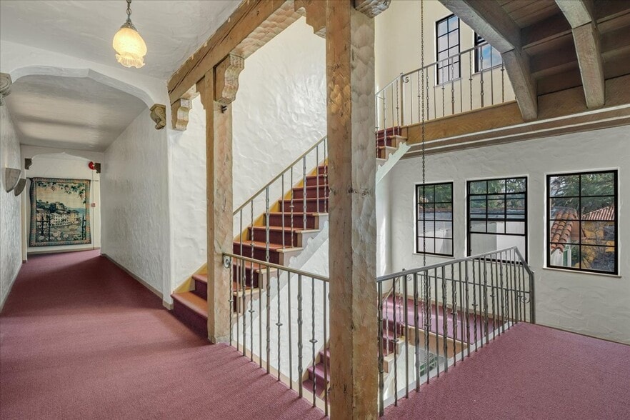 More Photos Of 15 Hawthorne Way, San Jose Apartments For Sale