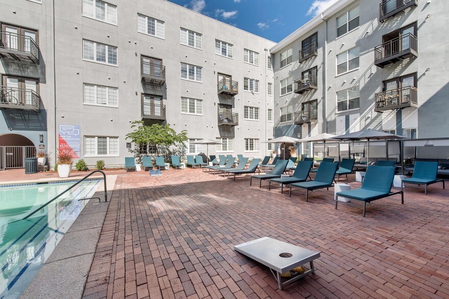 More Photos Of 1950 N Pennsylvania St, Denver Apartments For Lease