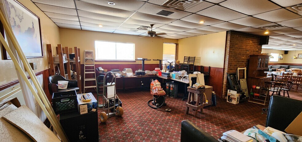 More Photos Of 701 N Martin Luther King Jr Hwy, Mexia Restaurant For Sale