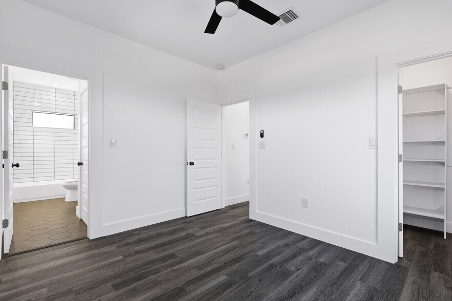 More Photos Of 1512 Wyoming St, San Antonio Apartments For Sale