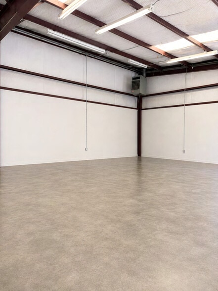 More Photos Of 7608 Camp Bowie West Blvd, Fort Worth Freestanding For Sale