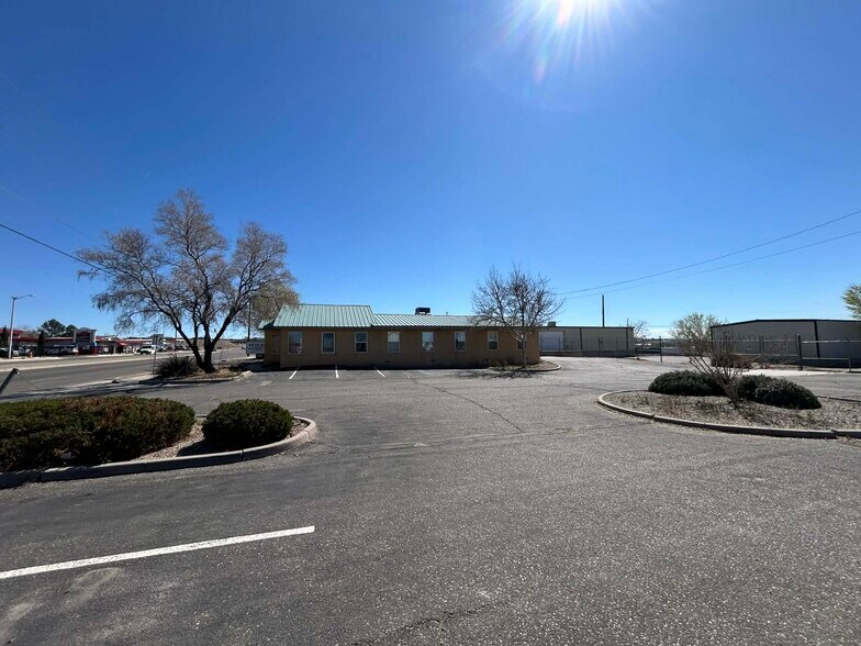 More Photos Of 808 Gibson Blvd SE, Albuquerque Manufacturing For Sale