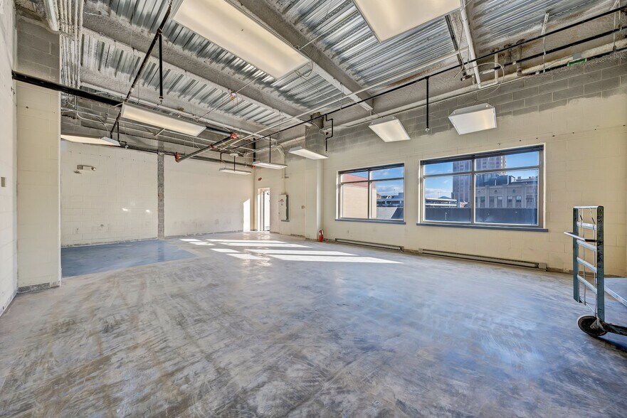 More Photos Of 120 Salem Ave SW, Roanoke Warehouse For Lease