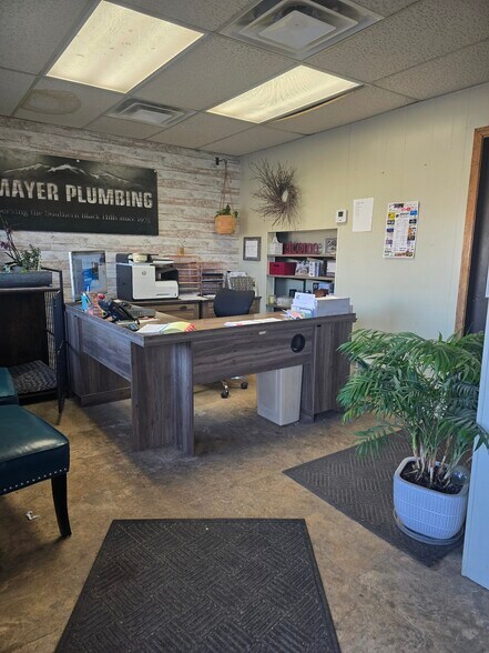 More Photos Of 47 N 6th St, Custer Flex For Sale