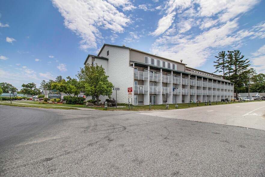 More Photos Of 1180 N Shore Dr, Mears Hospitality For Sale