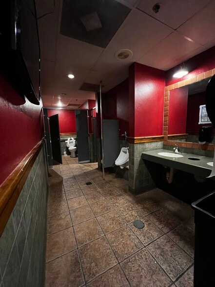 More Photos Of 2310 Sanders Rd, Conway Restaurant For Lease