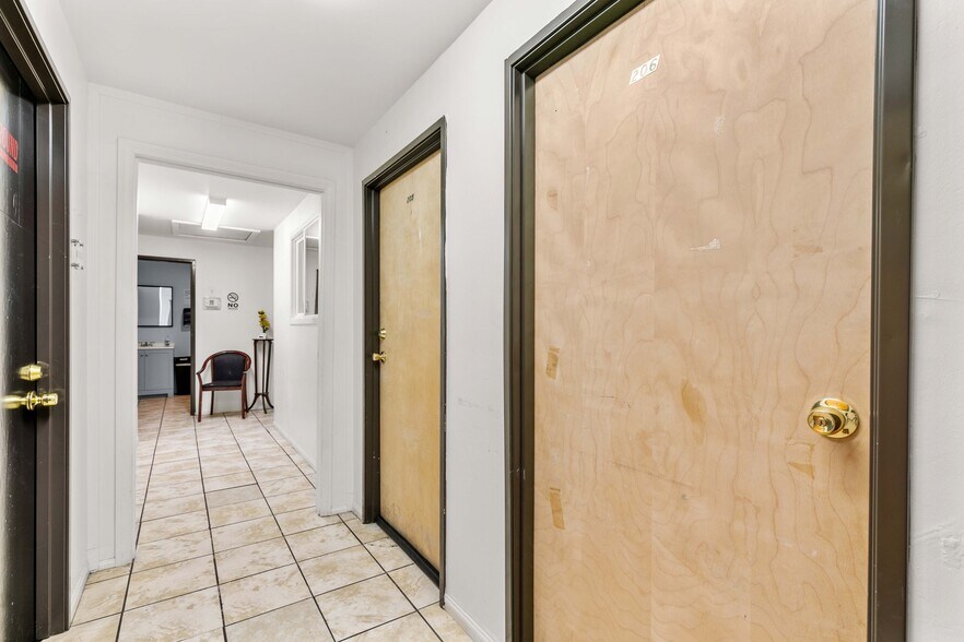 More Photos Of 1108 5th St, San Fernando Storefront Retail Office For Sale