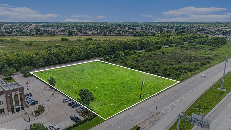 More Photos Of 8521 S Sam Houston Pkwy, Houston Land For Sale