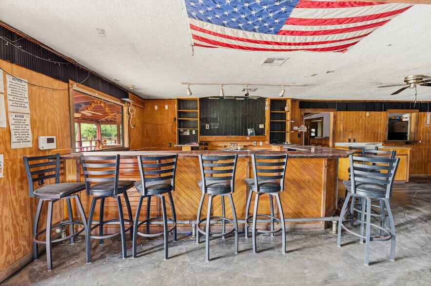 More Photos Of 11310 FM 1725 Rd, Cleveland Restaurant For Sale