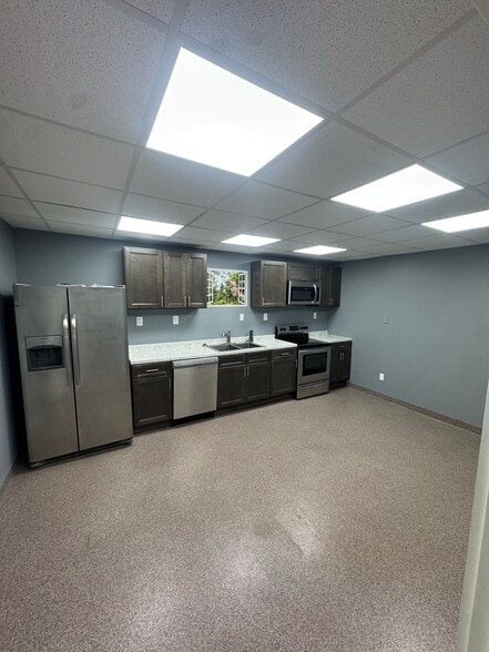 More Photos Of 82 Abbott Rd, Buffalo Refrigeration Cold Storage For Sale