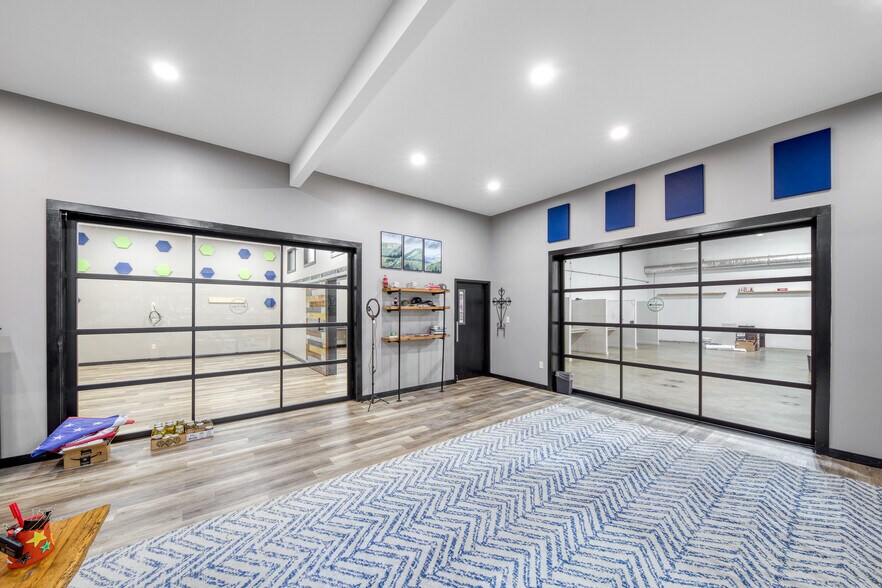 More Photos Of 220 Curie Dr, Alpharetta Warehouse For Sale