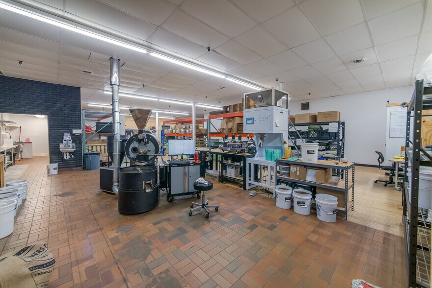 More Photos Of 105 S Main St, Ishpeming Restaurant For Sale