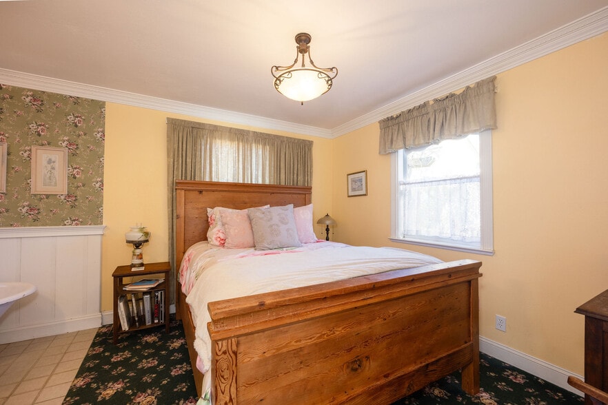 More Photos Of 393 Stage Rd, Pescadero Hospitality For Sale