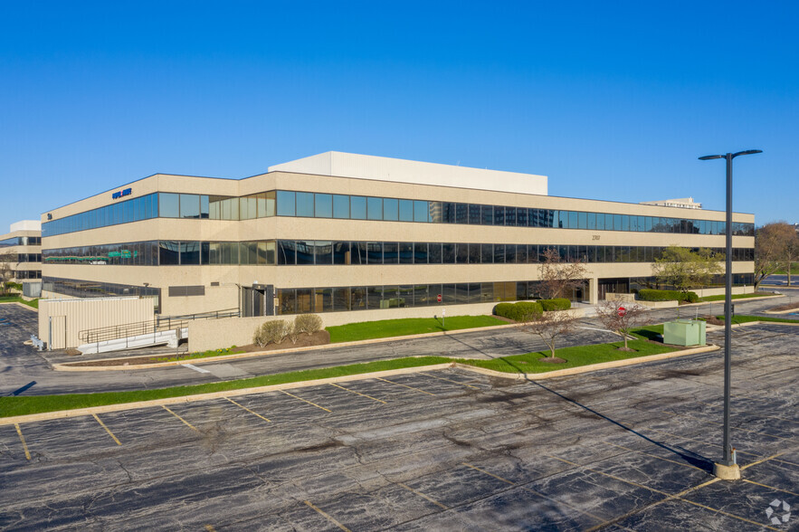 Primary Photo Of 2707 Butterfield Rd, Oak Brook Unknown For Lease