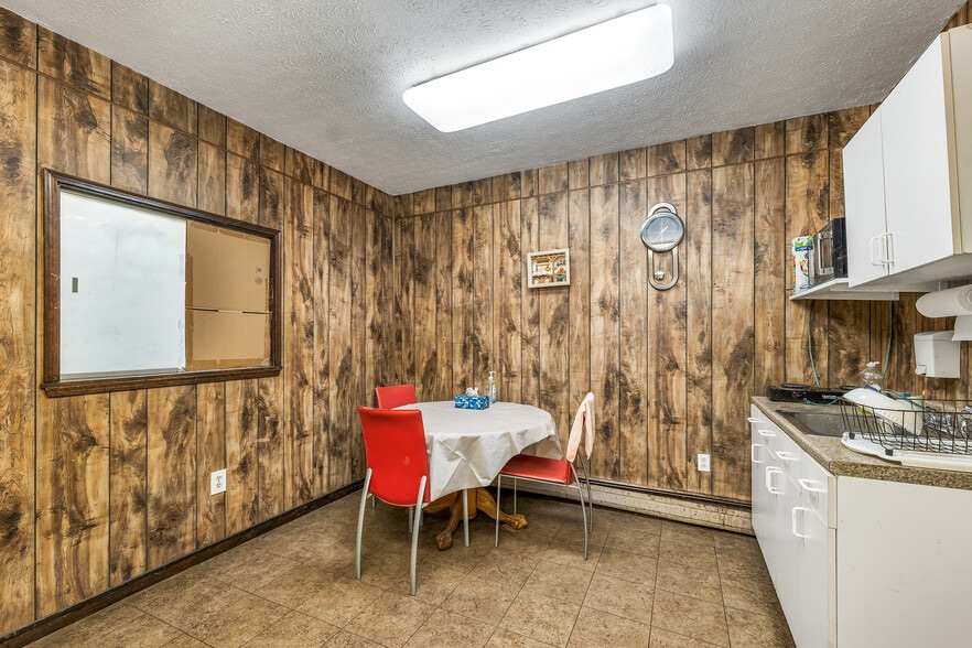 More Photos Of 22 Kendall Pond Rd, Derry Food Processing For Sale