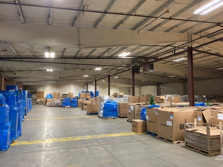 More Photos Of 201 Main St, New Haven Warehouse For Lease