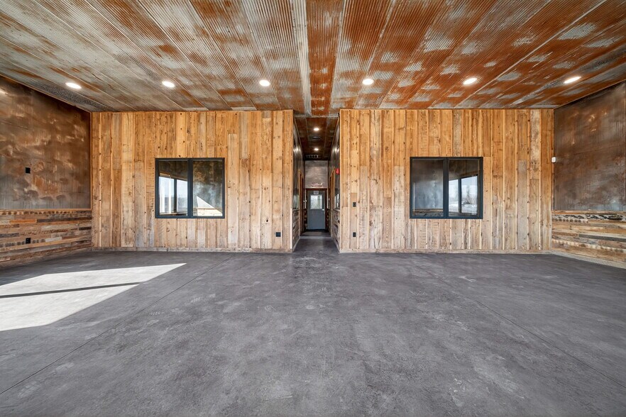 More Photos Of 1834 Outer Hwy 61 hwy, Moscow Mills Flex For Sale