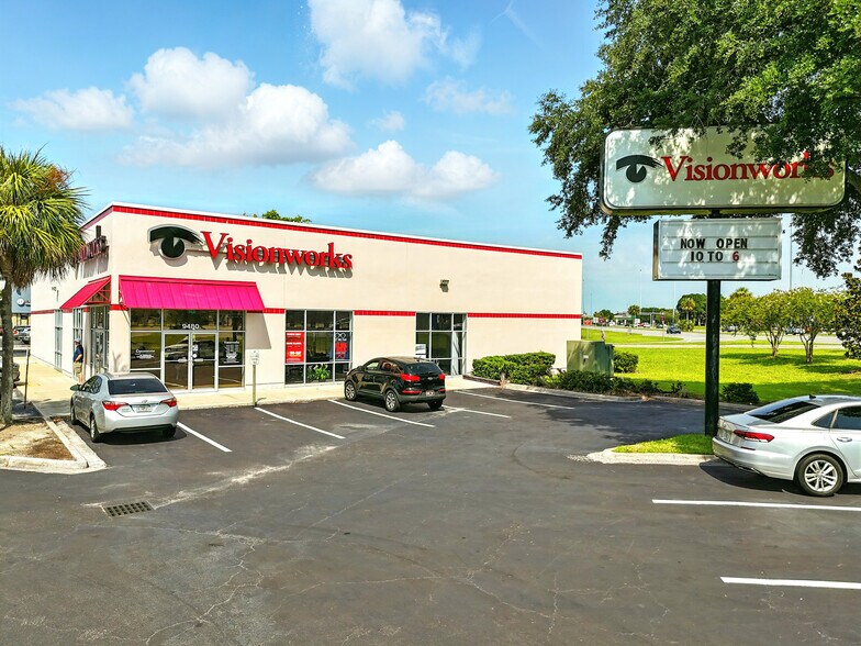 More Photos Of 9480 Arlington Expy, Jacksonville Freestanding For Sale