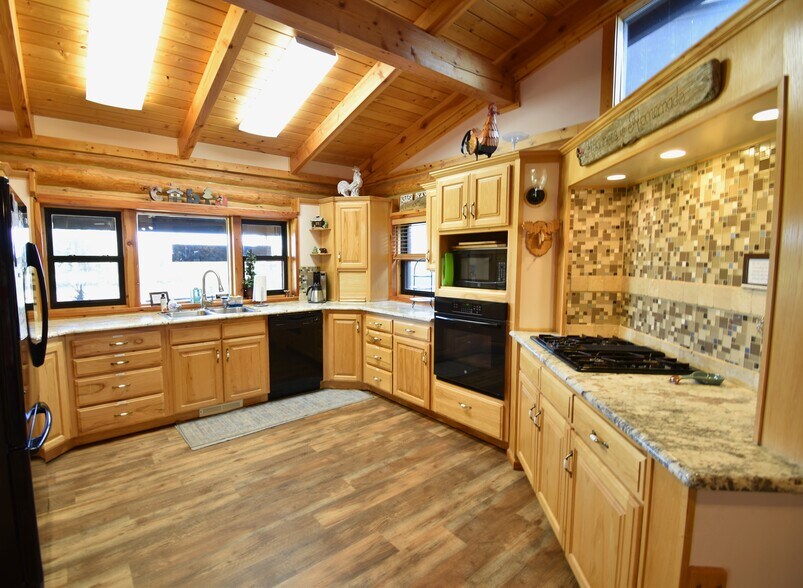More Photos Of 3555 Yale Kilgore Rd, Island Park Multifamily For Sale