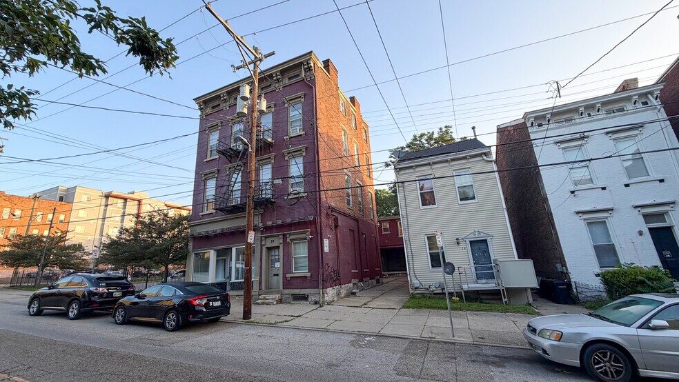 More Photos Of 24 E University Ave, Cincinnati Apartments For Sale