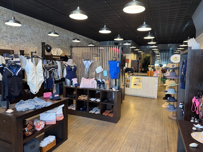 More Photos Of 229 Water St, Excelsior Storefront Retail Office For Lease