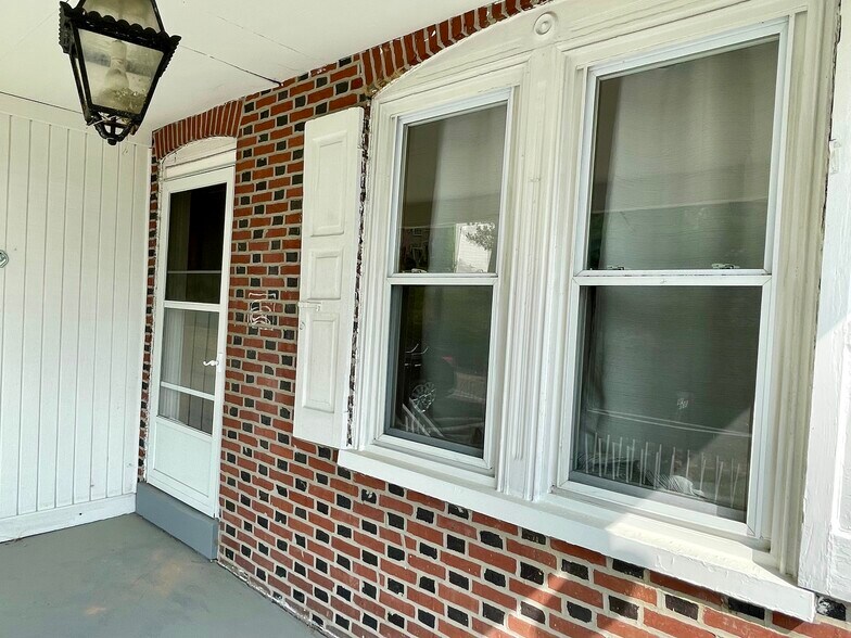 More Photos Of 692 Lenni Rd, Aston Warehouse For Sale