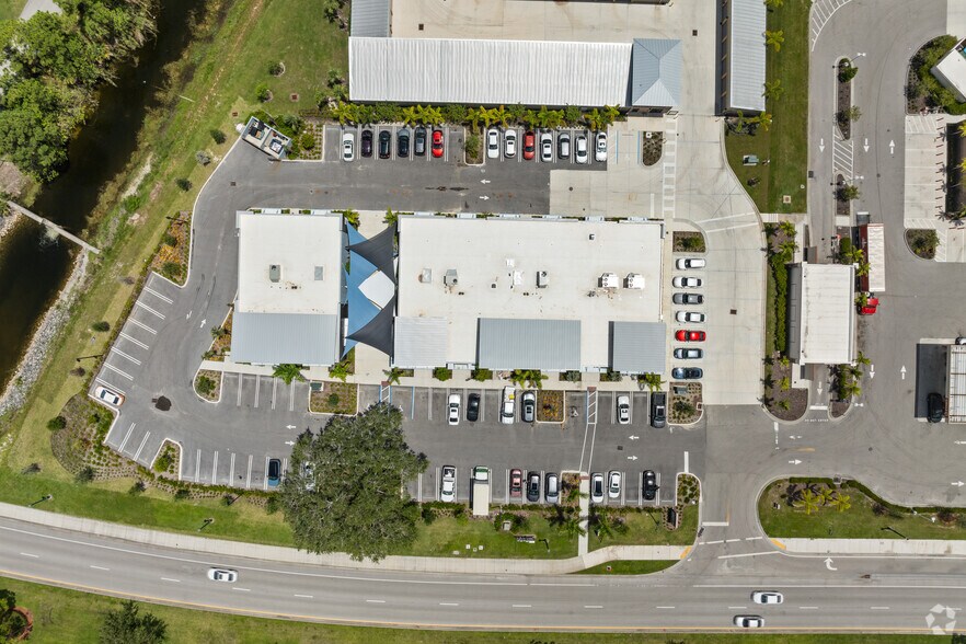 More Photos Of 10650 SW Crosstown Pky, Port Saint Lucie Freestanding For Sale