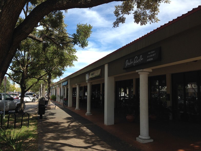 More Photos Of 223 E Davis Blvd, Tampa Storefront For Lease
