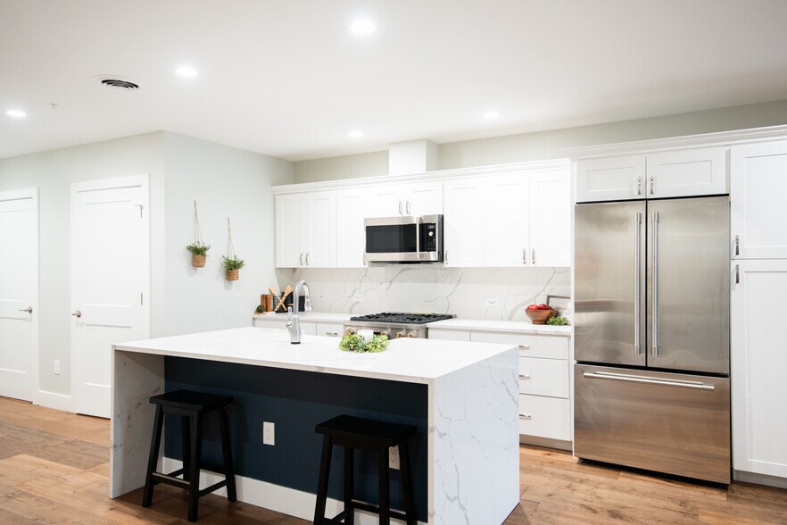 More Photos Of 1 Kurosaka Ln, Lake George Apartments For Sale