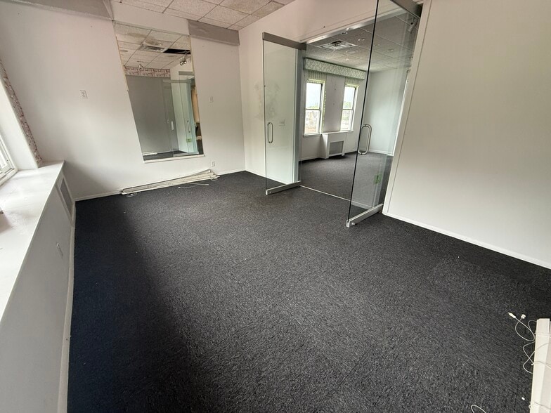 More Photos Of 520 North Ave, New Rochelle Office Residential For Lease