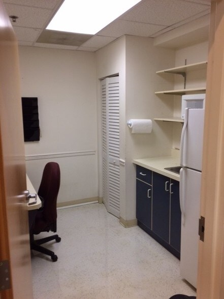 More Photos Of 604 Solarex Ct, Frederick Medical For Lease