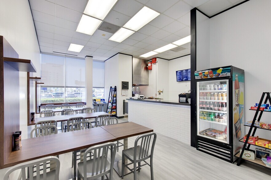 More Photos Of 15915 Katy Fwy, Houston Office For Lease
