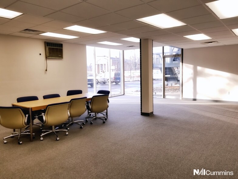 More Photos Of 839 E Market St, Akron Medical For Sale