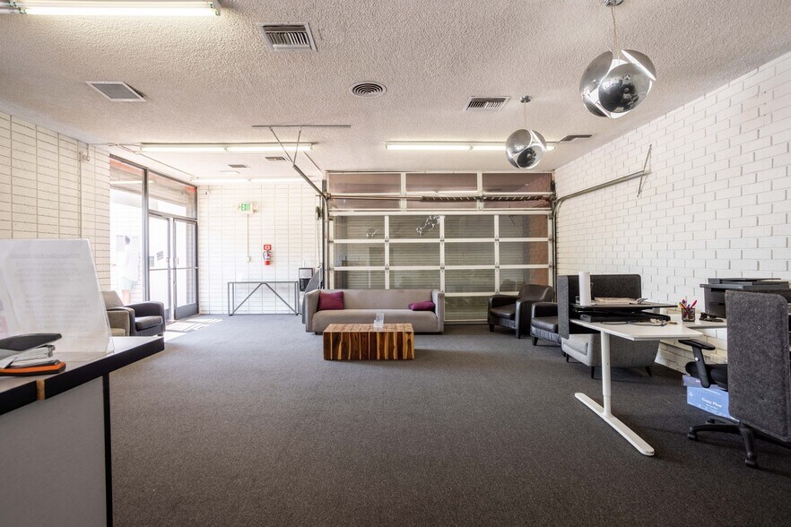 More Photos Of 8515 S La Cienega Blvd, Inglewood Warehouse For Lease