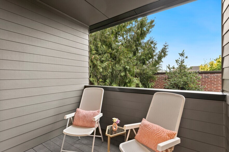 More Photos Of 117 Wells Ave S, Renton Apartments For Sale